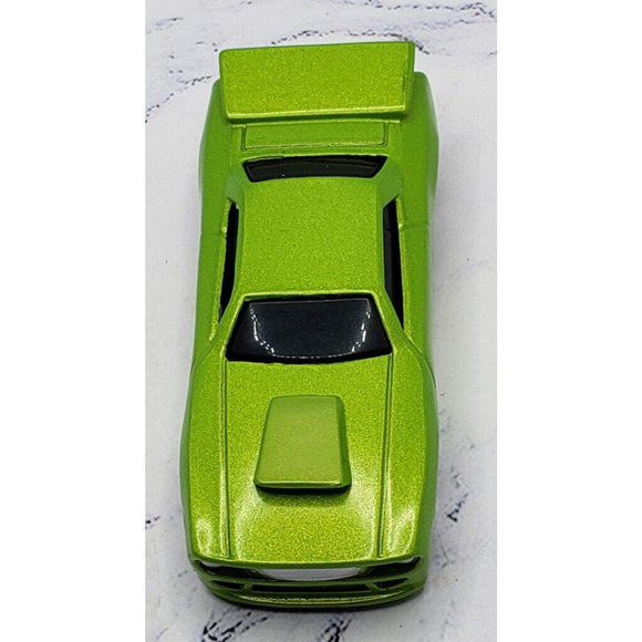 Maisto Slayer Diecast Green Metal 1/64th Scale Car - Picture 5 of 6